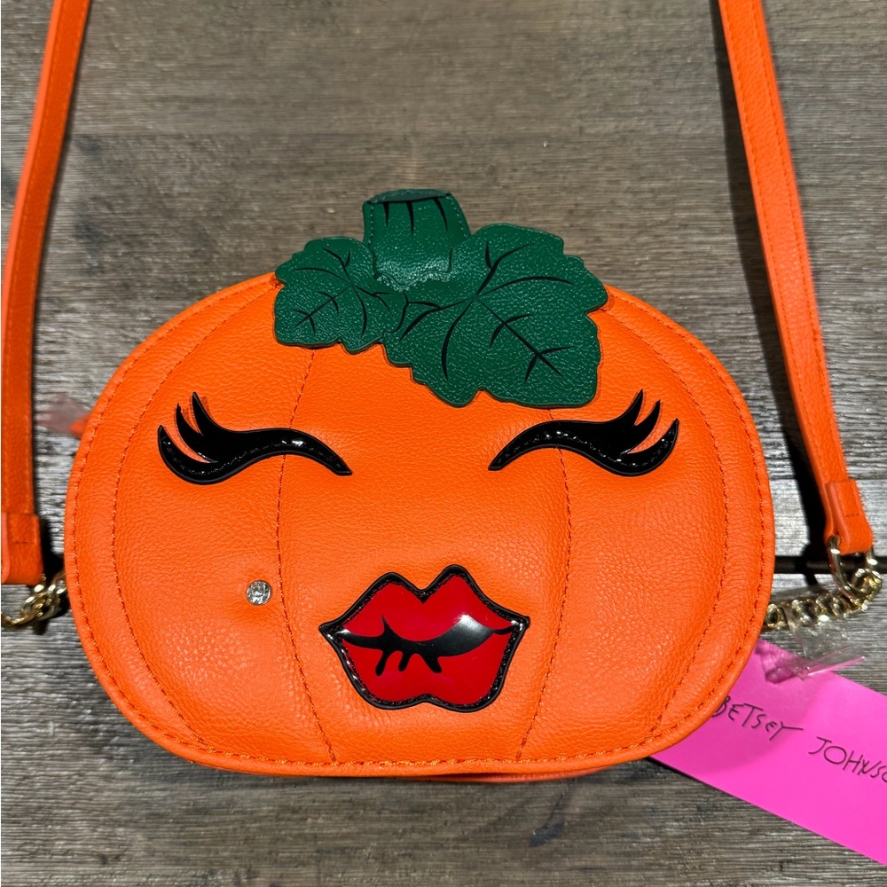 Betsey Johnson Orange Pumpkin Face Kitschy Crossbody Bagโ Purse